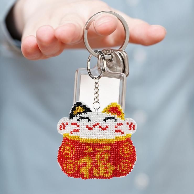 Bead Embroidery Keychain - Fortune Cat